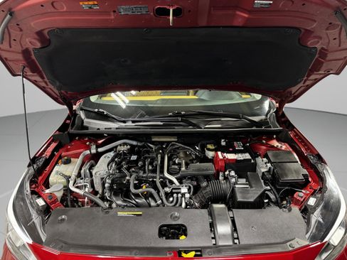 Used 2021 Nissan Sentra SV w/ SV Premium Package image 32