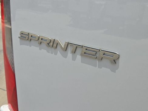 Used 2025 Mercedes-Benz Sprinter 2500 image 28
