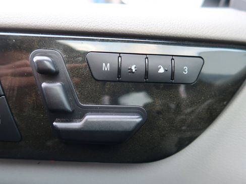 Used 2015 Mercedes-Benz ML 250 BlueTEC 4MATIC w/ Premium 1 Package image 22