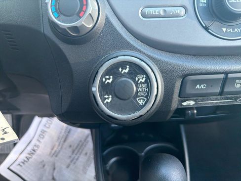 Used 2011 Honda Fit Sport image 25