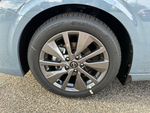 New 2026 Nissan Sentra SL w/ Floor Mat Package FWD image 9