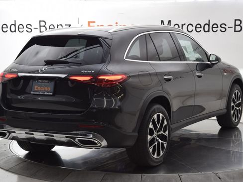 Used 2025 Mercedes-Benz GLC 350e 4MATIC image 6