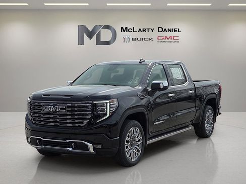 New 2026 GMC Sierra 1500 Denali Ultimate AWD/4WD image 2