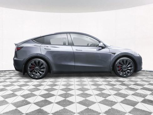 Used 2022 Tesla Model Y Performance image 37