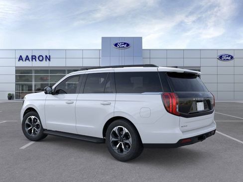 New 2026 Ford Expedition Active AWD/4WD image 4