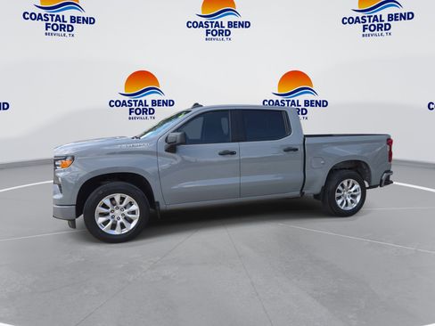 Used 2024 Chevrolet Silverado 1500 Custom RWD image 4