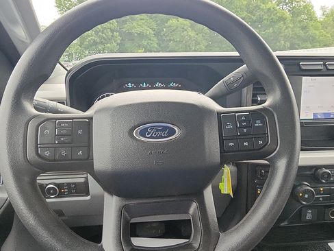 Used 2024 Ford F250 XL w/ Snow Plow Prep Package AWD/4WD image 15