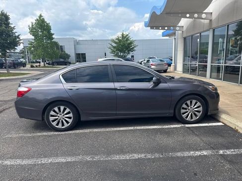 Used 2015 Honda Accord EX-L image 11