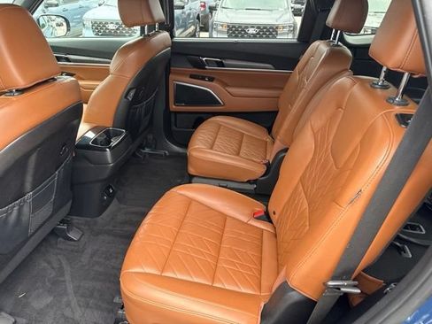 Used 2024 Kia Telluride SX Prestige X-Pro AWD/4WD image 17
