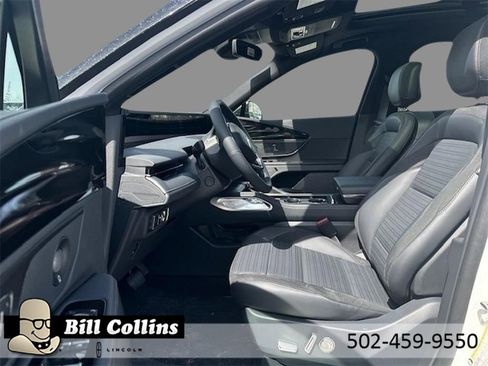 New 2025 Lincoln Nautilus Reserve w/ Jet Appearance Package image 10