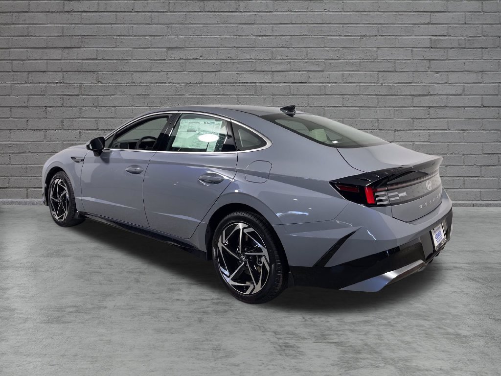 New 2026 Hyundai Sonata SEL FWD image 7