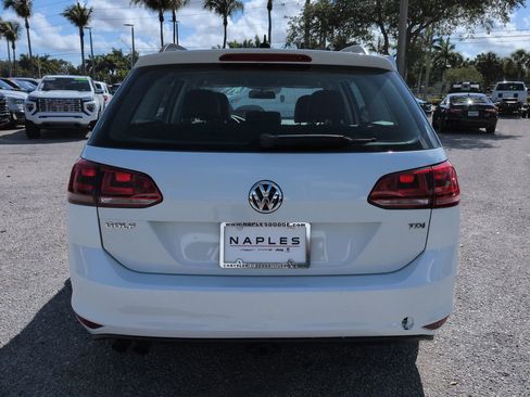 Used 2015 Volkswagen Golf TDI S FWD image 6