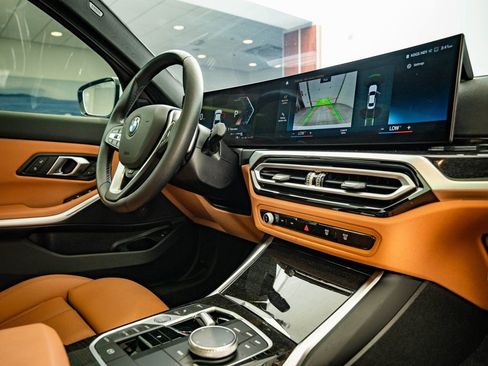 Used 2024 BMW 330i xDrive Sedan w/ Premium Package image 45