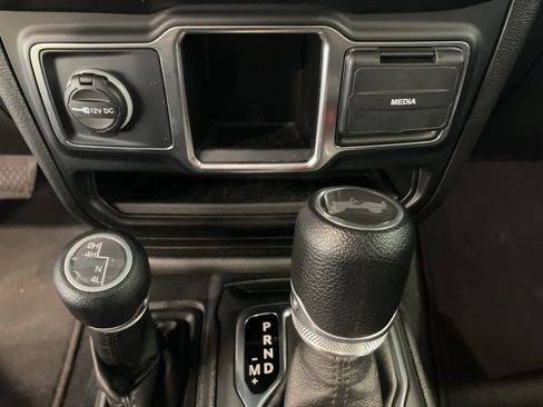 Used 2021 Jeep Wrangler Unlimited Sport image 15