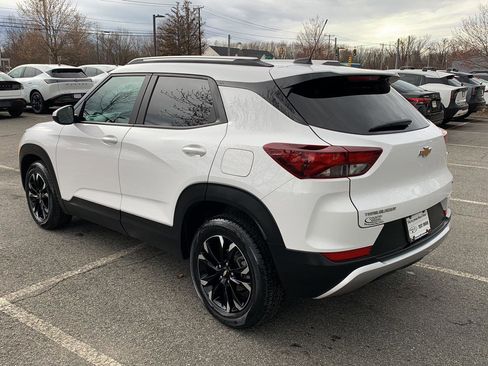 Used 2023 Chevrolet TrailBlazer LT image 3