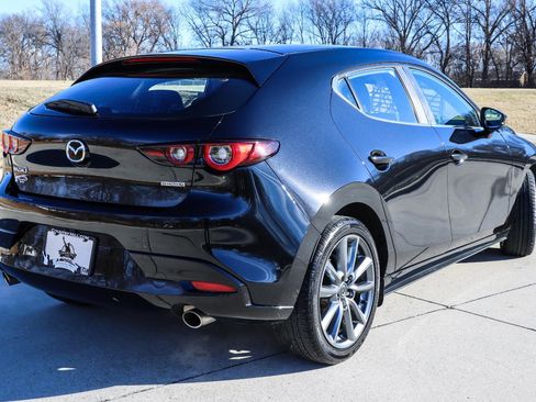 Used 2024 MAZDA MAZDA3 s image 17