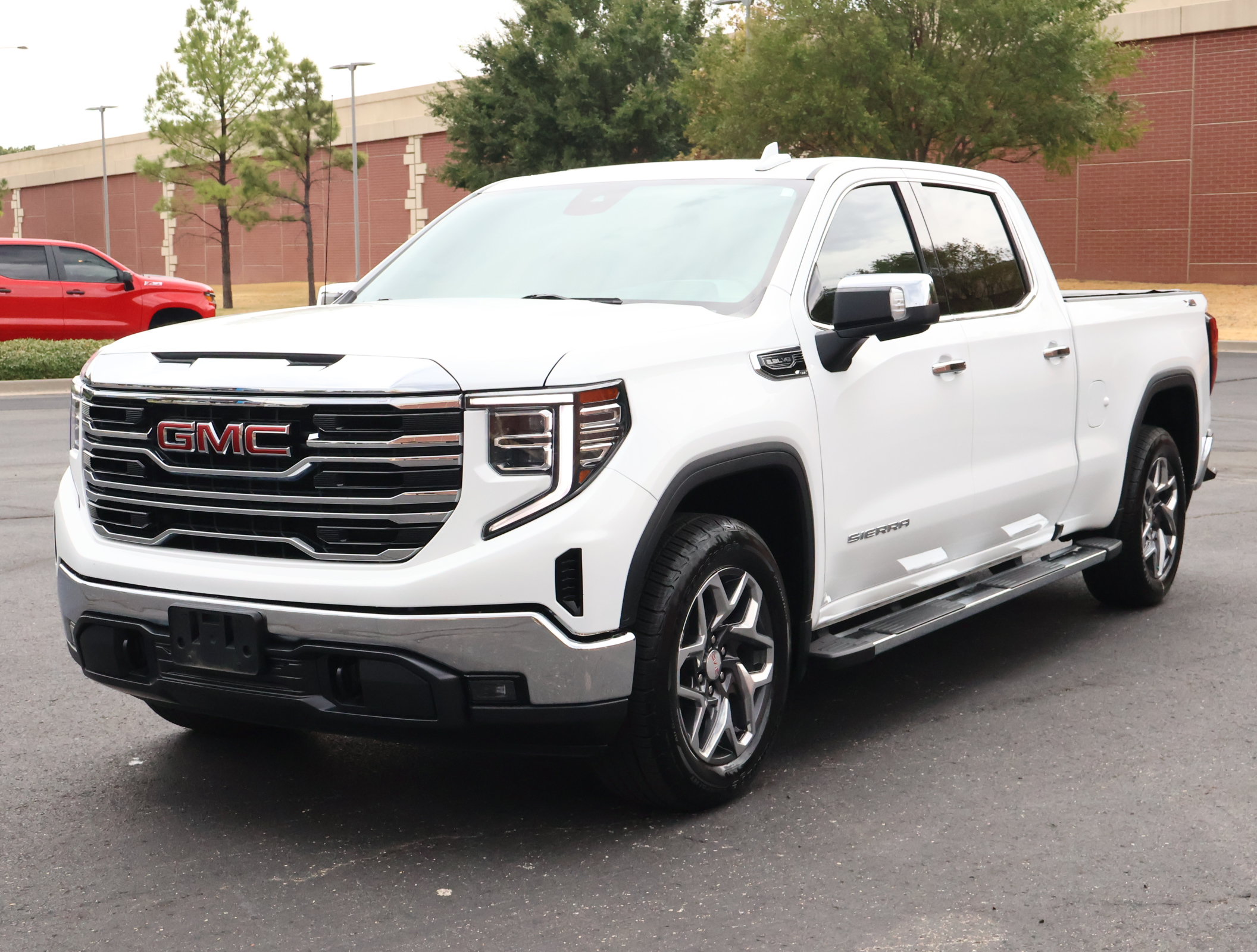 Used 2023 GMC Sierra 1500 SLT w/ SLT Premium Package AWD/4WD image 36