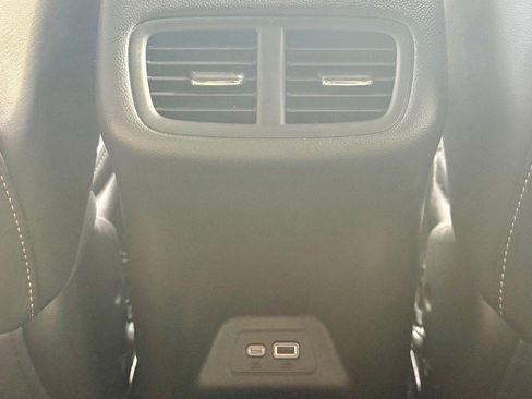 Used 2023 Buick Envision Essence image 12