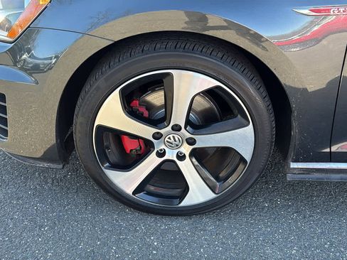 Used 2017 Volkswagen GTI S image 10
