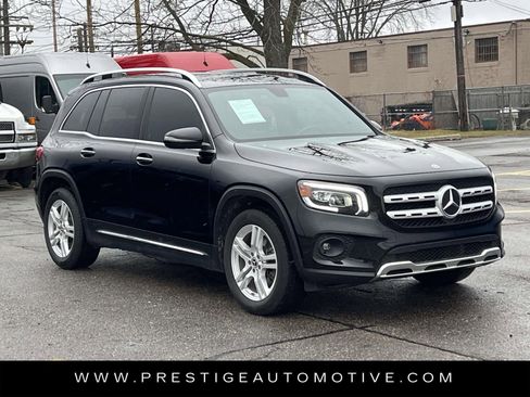 Used 2020 Mercedes-Benz GLB 250 4MATIC image 8