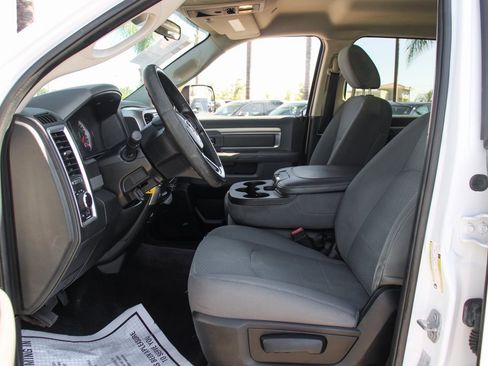 Used 2017 RAM 2500 SLT image 17