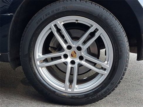 Certified 2017 Porsche Macan S image 14