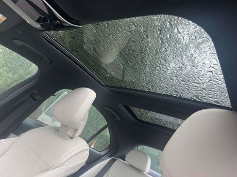Certified 2022 Mercedes-Benz C 300 4MATIC Sedan image 5