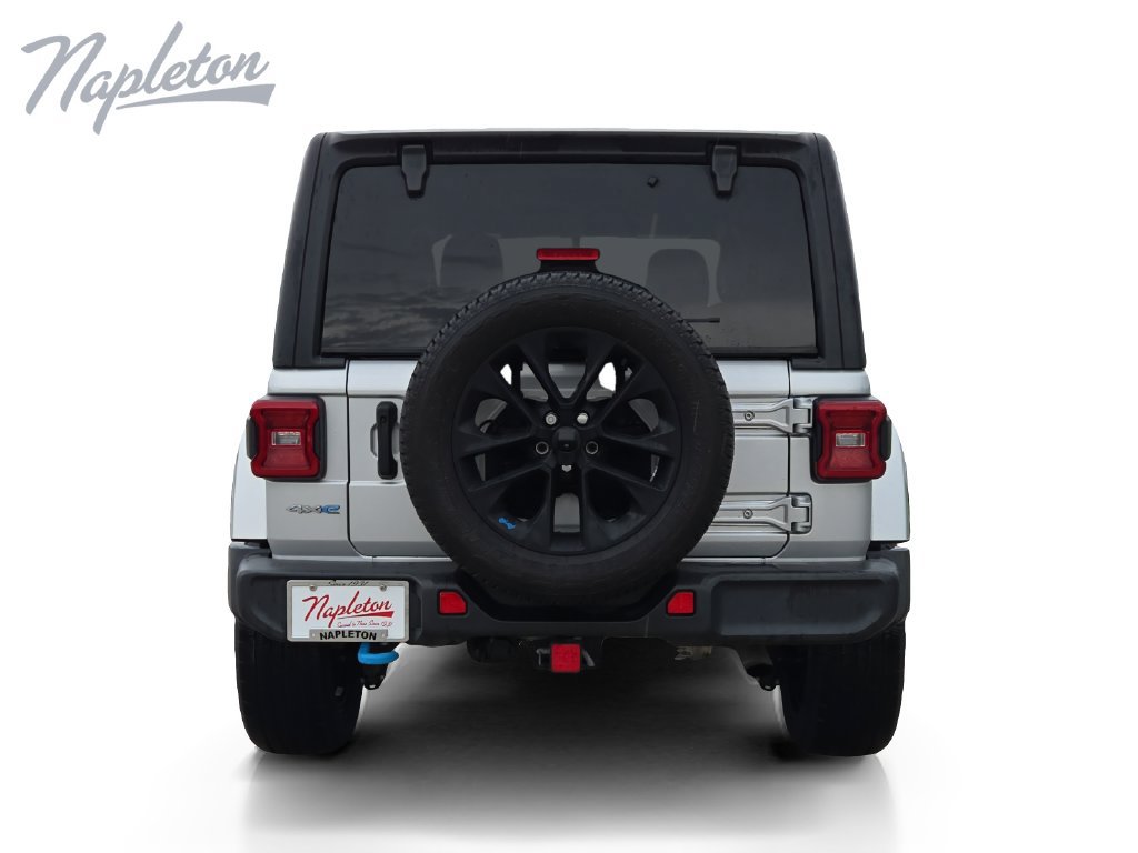 Used 2023 Jeep Wrangler Unlimited Sahara w/ Cold Weather Group AWD/4WD image 4