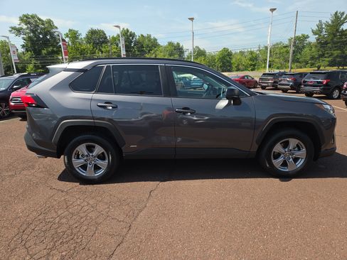 Certified 2025 Toyota RAV4 LE AWD/4WD image 2