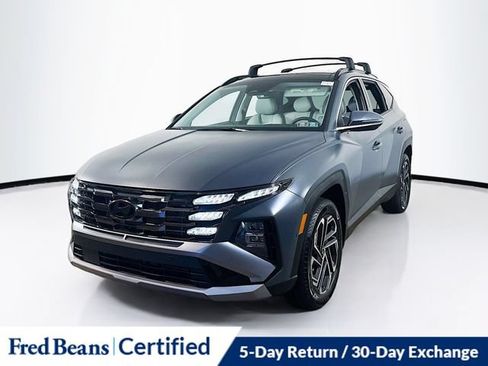 Certified 2025 Hyundai Tucson Limited AWD/4WD image 3