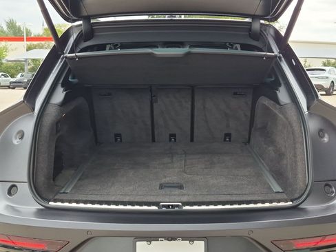 Certified 2025 Bentley Bentayga AWD/4WD image 21