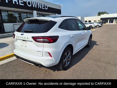 Used 2023 Ford Escape ST-Line w/ Tech Pack #1 AWD/4WD image 7