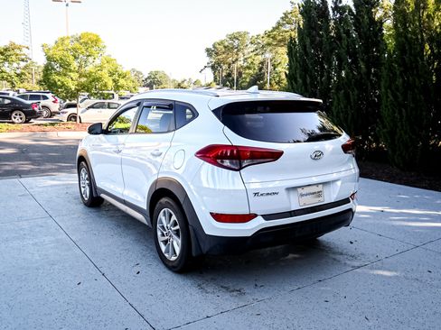 Used 2018 Hyundai Tucson SEL Plus FWD image 9