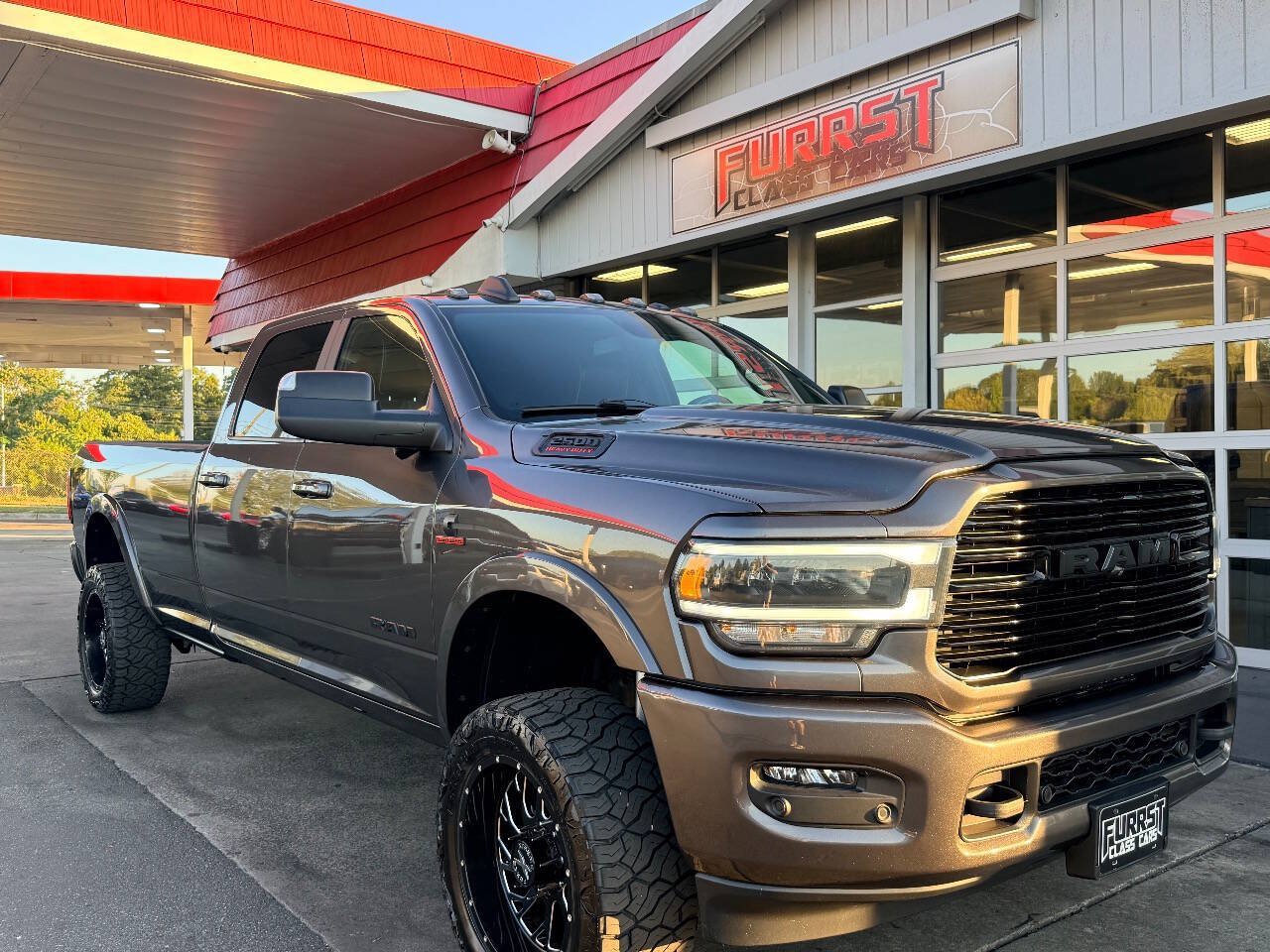 Used 2020 RAM 2500 Laramie w/ Night Edition AWD/4WD image 18
