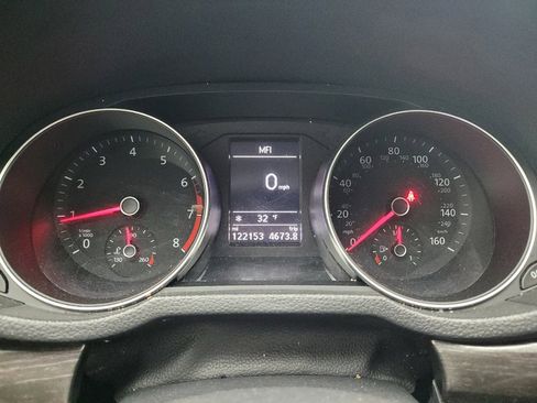 Used 2018 Volkswagen Passat 2.0T SE image 23