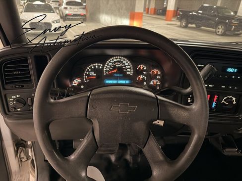 Used 2003 Chevrolet Silverado 2500 W/T RWD image 23