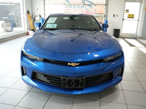 Used 2018 Chevrolet Camaro LT image 6