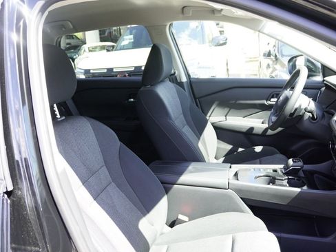 New 2026 Nissan Rogue SV FWD image 18