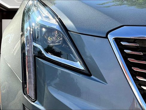 Certified 2024 Cadillac XT5 Premium Luxury w/ LPO, Floor Liner Package AWD/4WD image 30