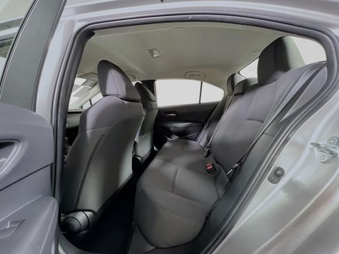 Used 2021 Toyota Corolla LE FWD image 29