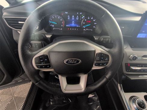 Used 2023 Ford Explorer XLT w/ Equipment Group 202A image 17