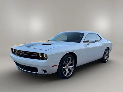 Used 2015 Dodge Challenger R/T Plus RWD image 8