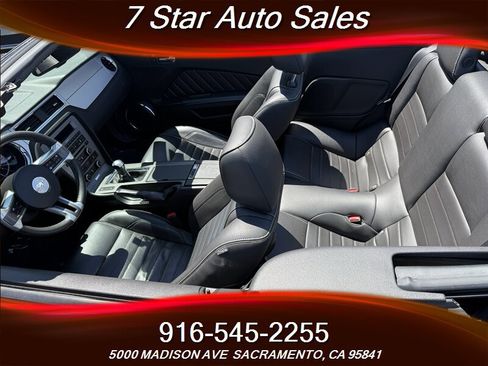 Used 2011 Ford Mustang GT Premium w/ Security Pkg RWD image 23