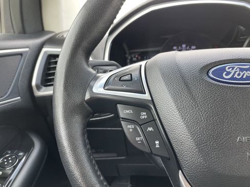 Used 2019 Ford Edge SEL w/ Equipment Group 201A AWD/4WD image 13