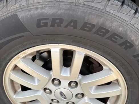 Used 2014 Ford Expedition EL XLT w/ Equipment Group 202A RWD image 24