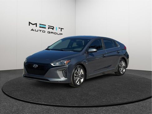 Used 2017 Hyundai Ioniq Limited FWD image 3