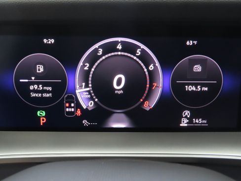 New 2026 Volkswagen Tiguan SE R-Line FWD image 12