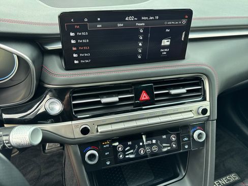 Used 2025 Genesis G70 3.3T Advanced w/ Sport Prestige Package image 11