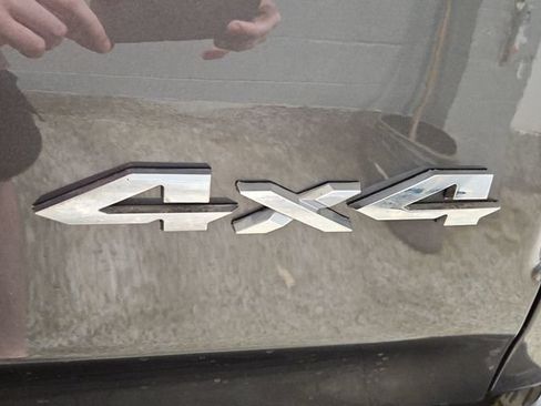 Used 2021 RAM 1500 Laramie AWD/4WD image 40