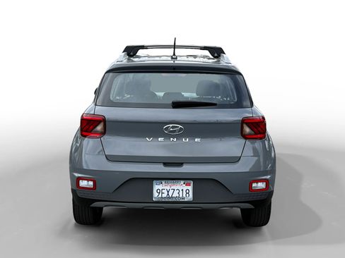 Certified 2023 Hyundai Venue SEL image 4